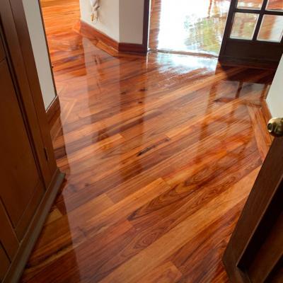 PISOS, PISOS BOGOTA,  LAMINADOS, PISOS DE MADERA, PISOS DECK, ESCALERAS, CARPINTERIA EN GENERAL, MANTENIMIENTO DE PISOS LAMINADOS, PULIDO DE PISOS DE MADERA,